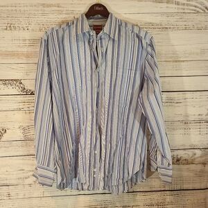622 - HILFIGER Red Label Men’s Striped Button Down Large - Great looking shirt